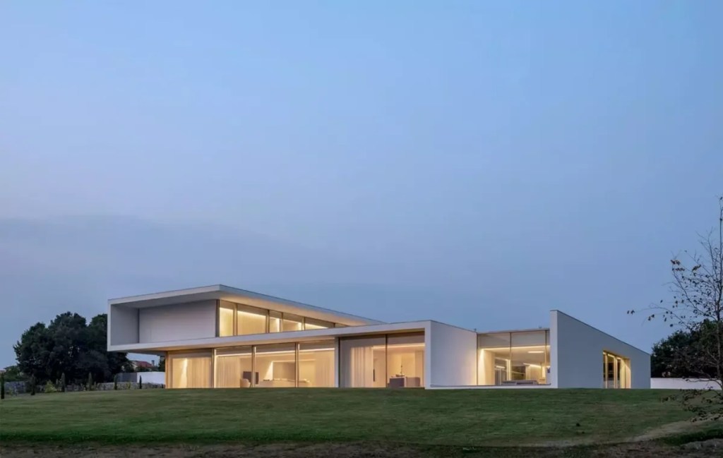 MTMG House: A Single-Family House with Good Transparency and Light — Futurist&nbsp;Architecture